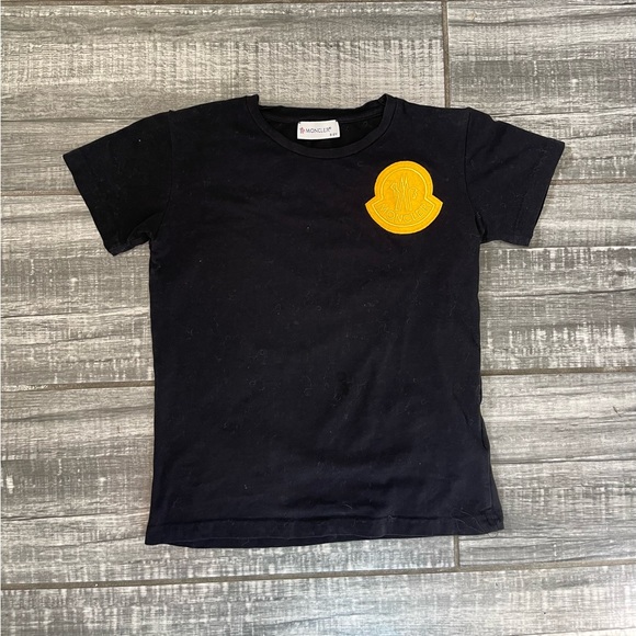 MONCLER boys Girls Unisex T-shirt with Black logo 8y 9y